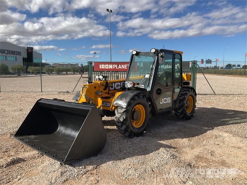 JCB 525-60 T4 AgriPlus Telehandler مناولات متداخلة