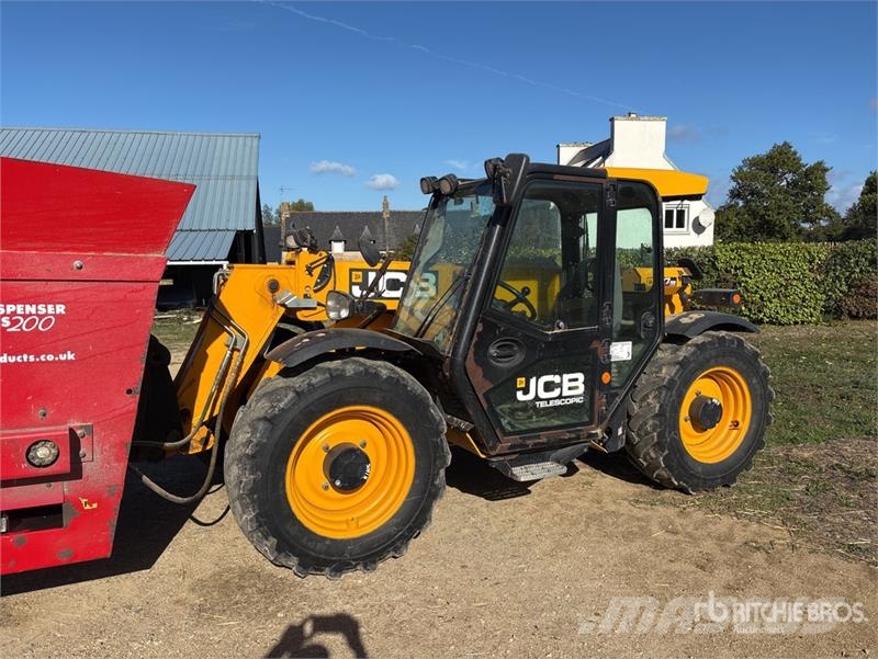 JCB 527-58 Poultry Master AG Chariot Telescopique Tele مناولات متداخلة