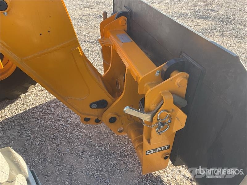 JCB 530-70 伸縮臂操作車