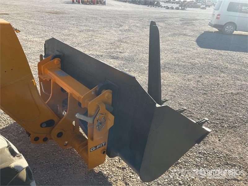 JCB 530-70 伸縮臂操作車