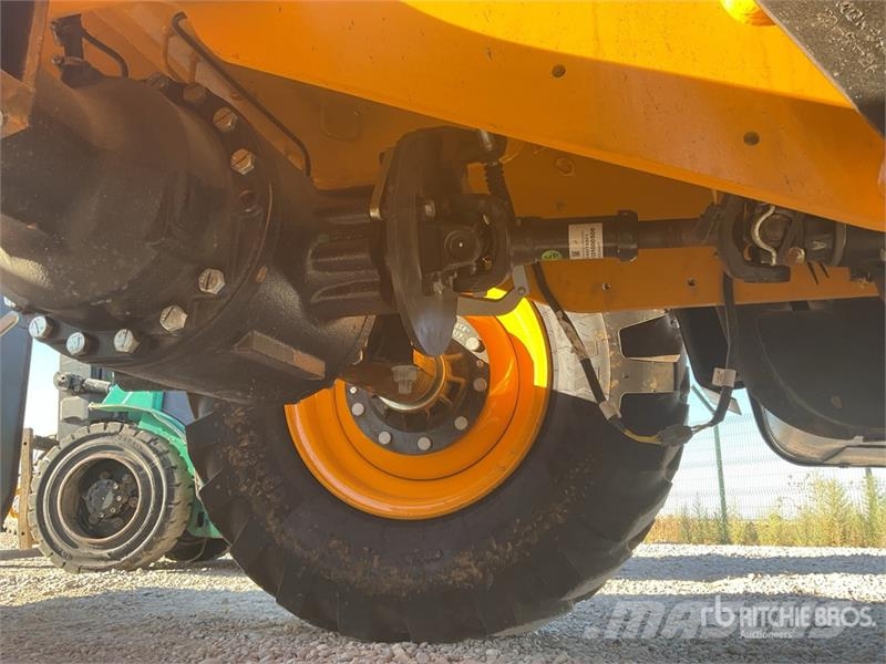 JCB 530-70 伸縮臂操作車