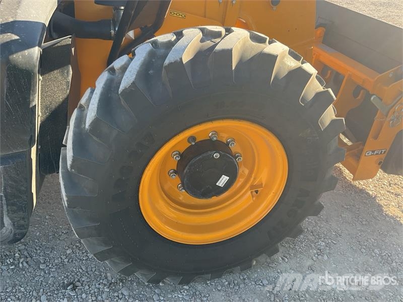 JCB 530-70 伸縮臂操作車