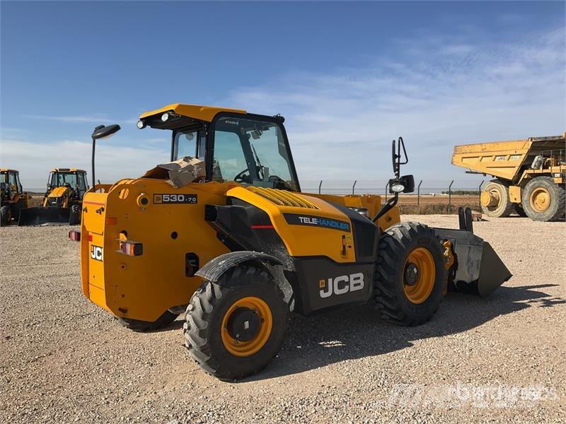 JCB 530-70 伸縮臂操作車