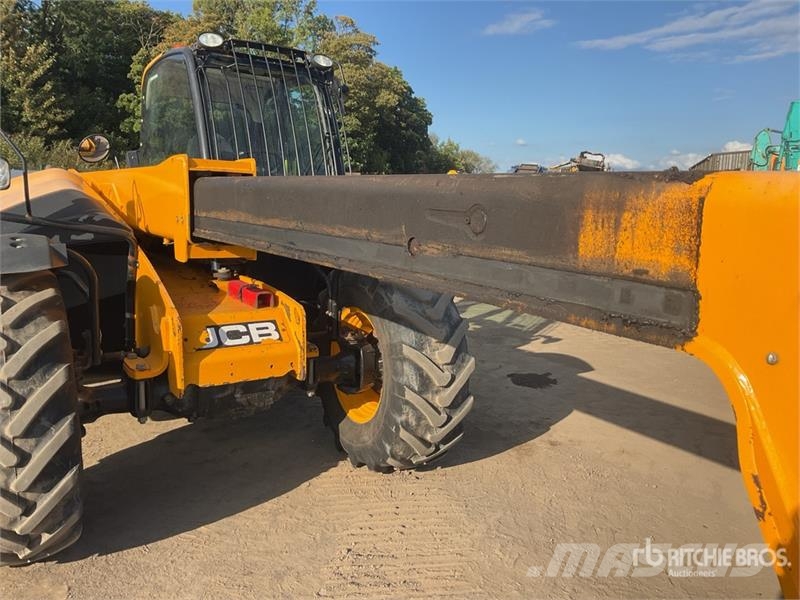 JCB 531-70 Teleskopiskie manipulatori
