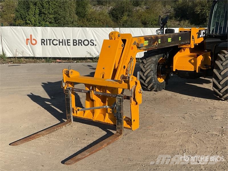 JCB 531-70 テレスコーピックハンドラー