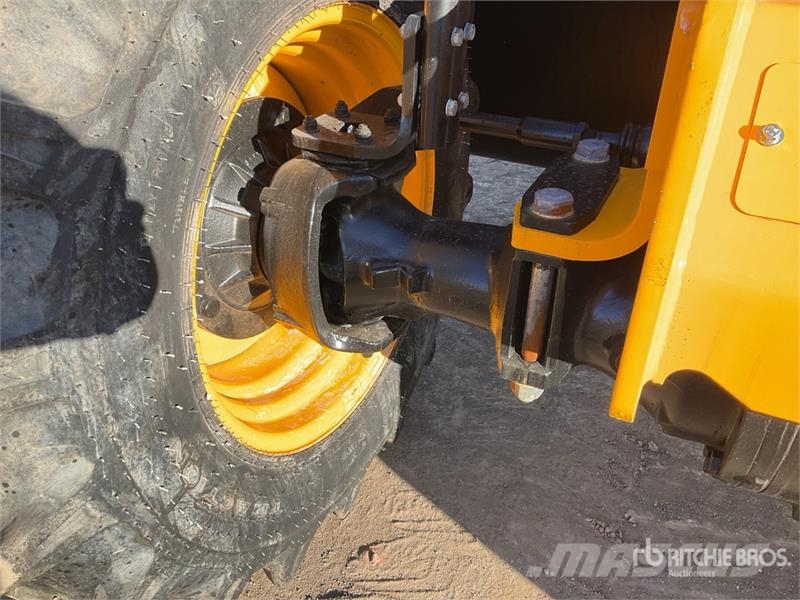 JCB 531-70 テレスコーピックハンドラー