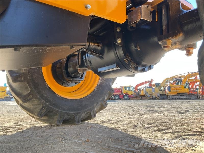 JCB 531-70 テレスコーピックハンドラー