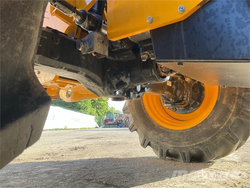 JCB 531-70 テレスコーピックハンドラー
