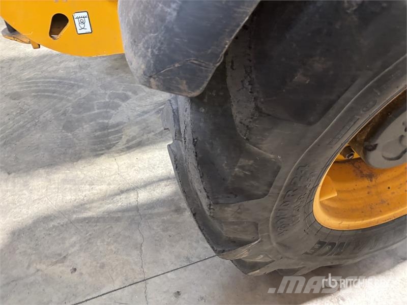 JCB 531-70 Agri Telehandler مناولات متداخلة