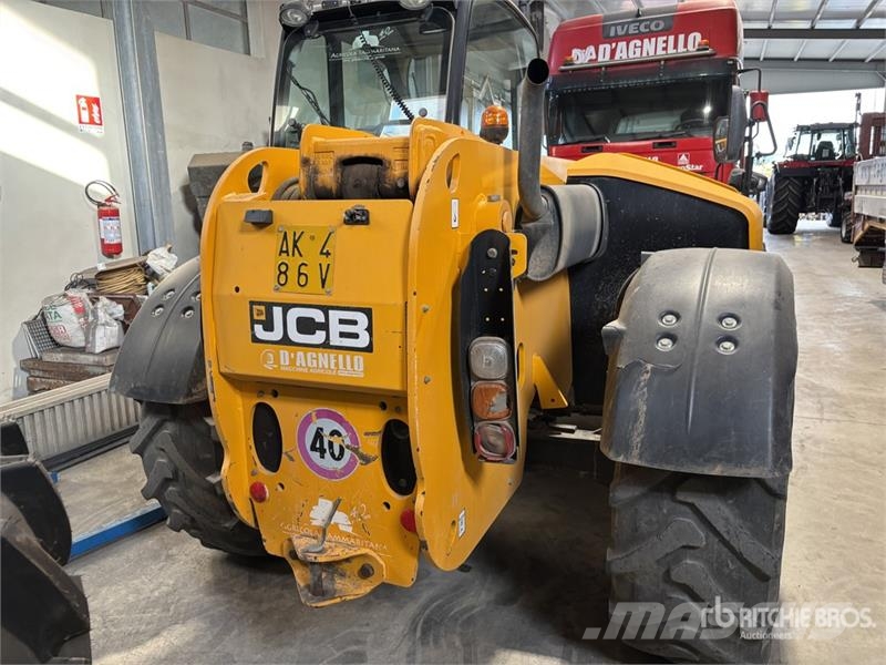 JCB 531-70 Agri Telehandler مناولات متداخلة