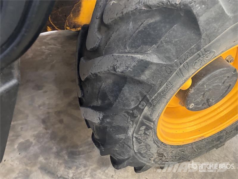 JCB 531-70 Agri Telehandler مناولات متداخلة