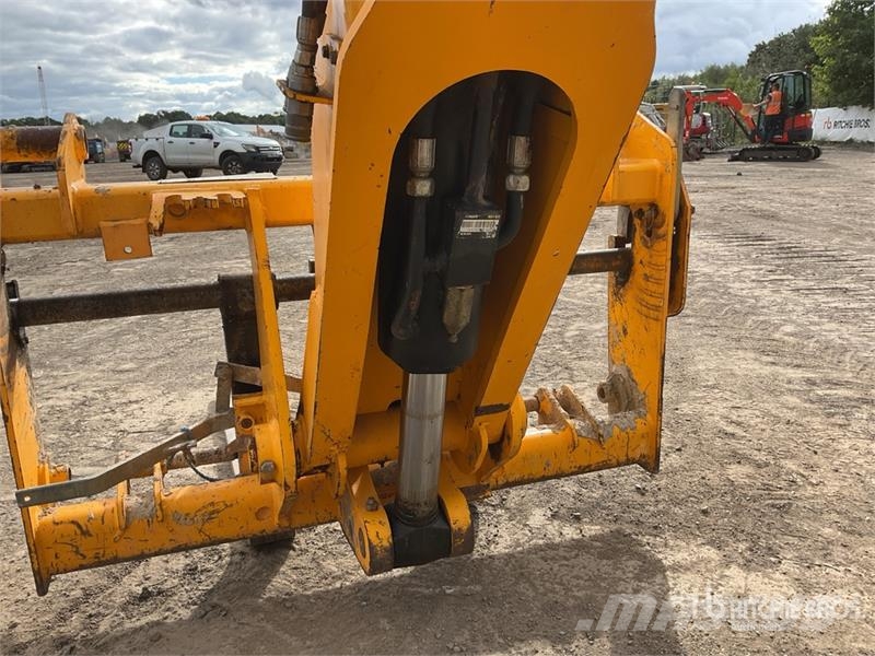 JCB 535-125 Teleskopiskie manipulatori