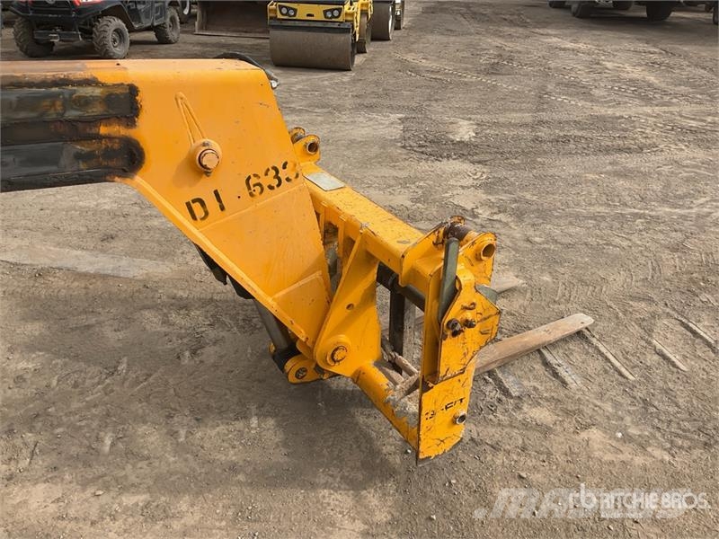 JCB 535-125 Teleskopiskie manipulatori