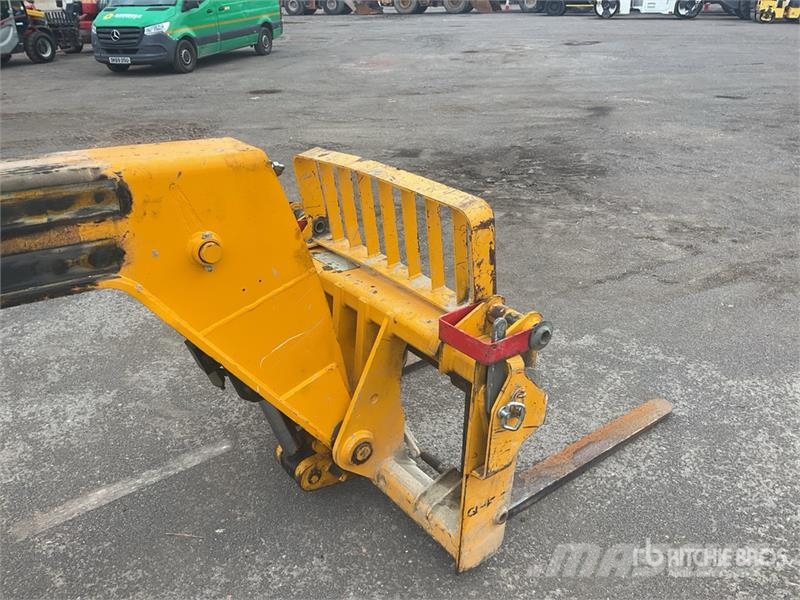 JCB 535-125 Teleskopiskie manipulatori