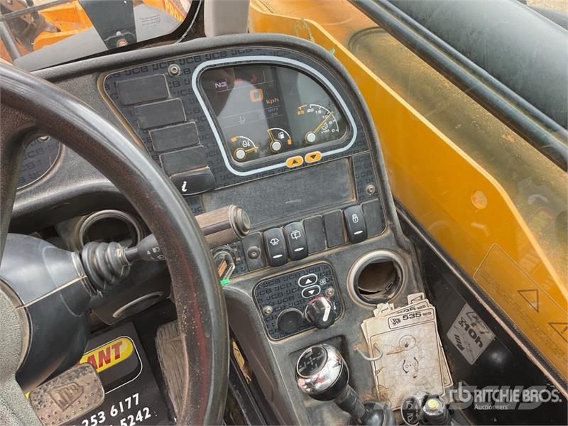 JCB 535-125 Teleskopiskie manipulatori