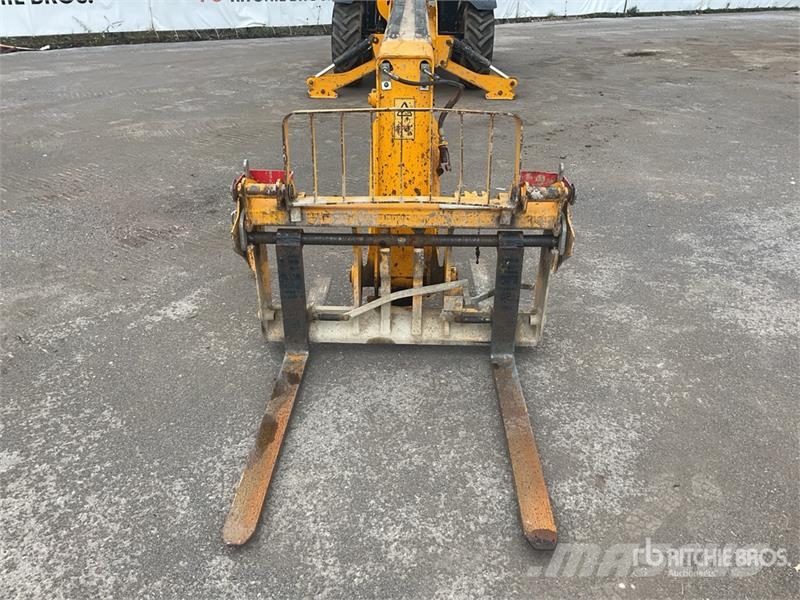 JCB 535-125 Teleskopiskie manipulatori
