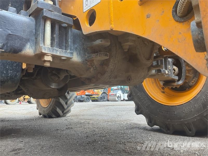JCB 535-125 Teleskopiskie manipulatori