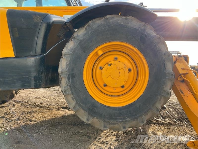 JCB 535-125 Teleszkópos rakodók