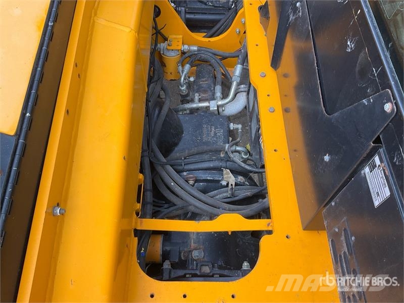 JCB 535-125 مناولات متداخلة