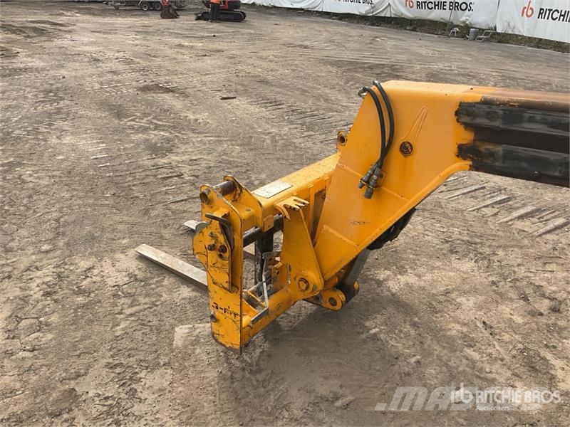 JCB 535-125 Teleskopiskie manipulatori