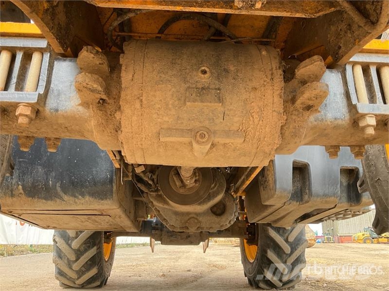 JCB 535-125 مناولات متداخلة