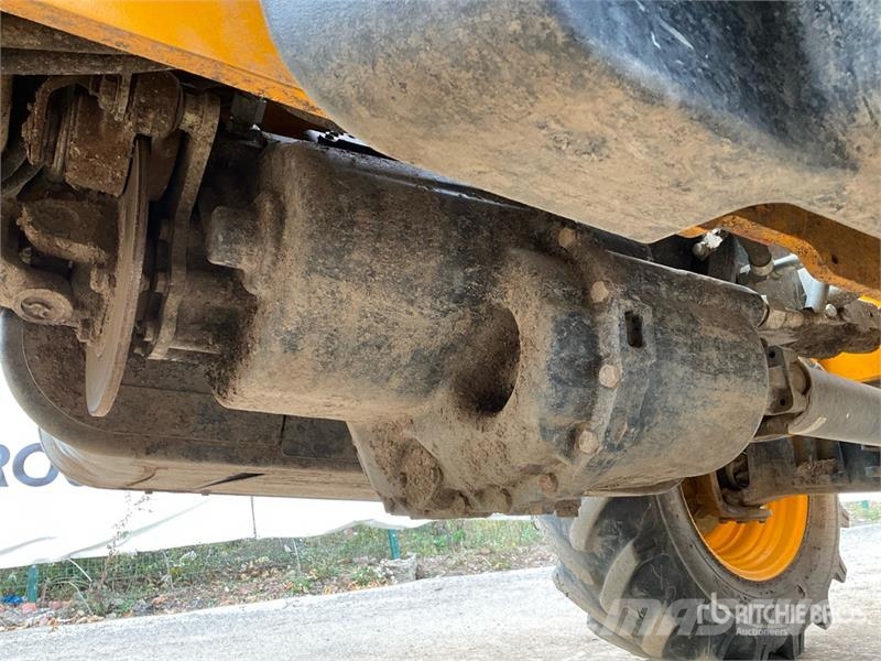 JCB 535-125 مناولات متداخلة