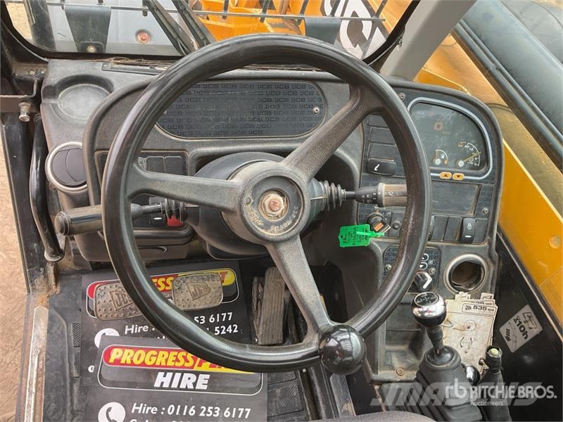 JCB 535-125 Teleskopiskie manipulatori