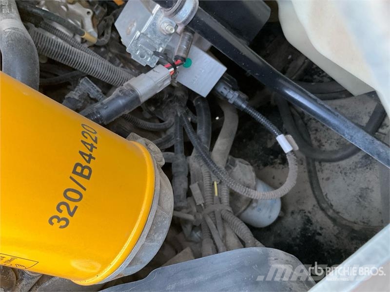 JCB 535-125 مناولات متداخلة