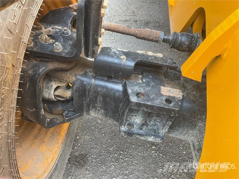 JCB 535-125 Teleskopiskie manipulatori