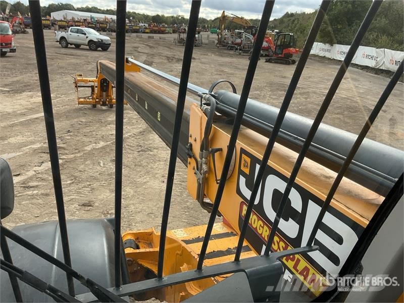 JCB 535-125 Teleskopiskie manipulatori