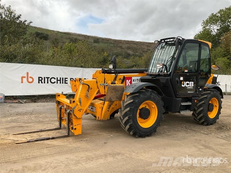 JCB 535-125 مناولات متداخلة
