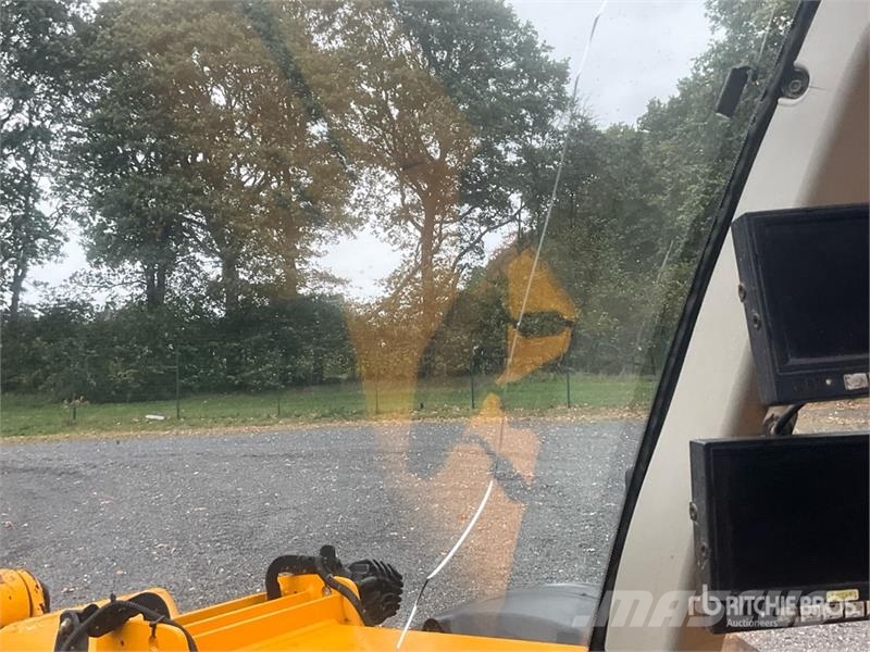 JCB 536-60 Agri Super Telehandler مناولات متداخلة