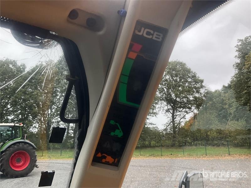 JCB 536-60 Agri Super Telehandler مناولات متداخلة