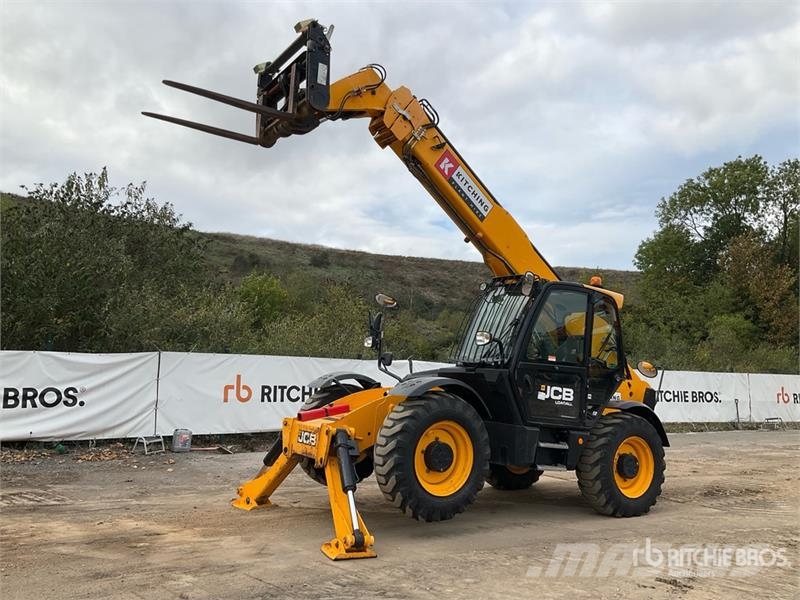 JCB 540-140 مناولات متداخلة