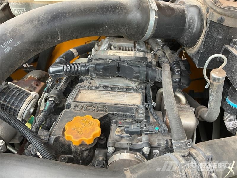 JCB 540-140 مناولات متداخلة