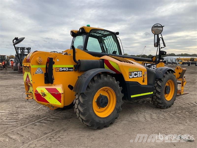 JCB 540-140 مناولات متداخلة