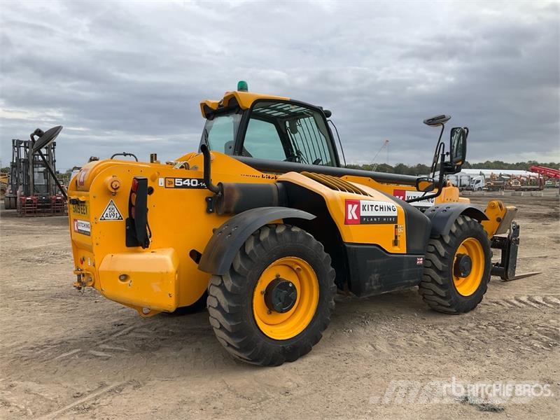 JCB 540-140 مناولات متداخلة