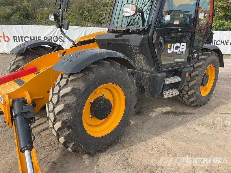 JCB 540-140 مناولات متداخلة