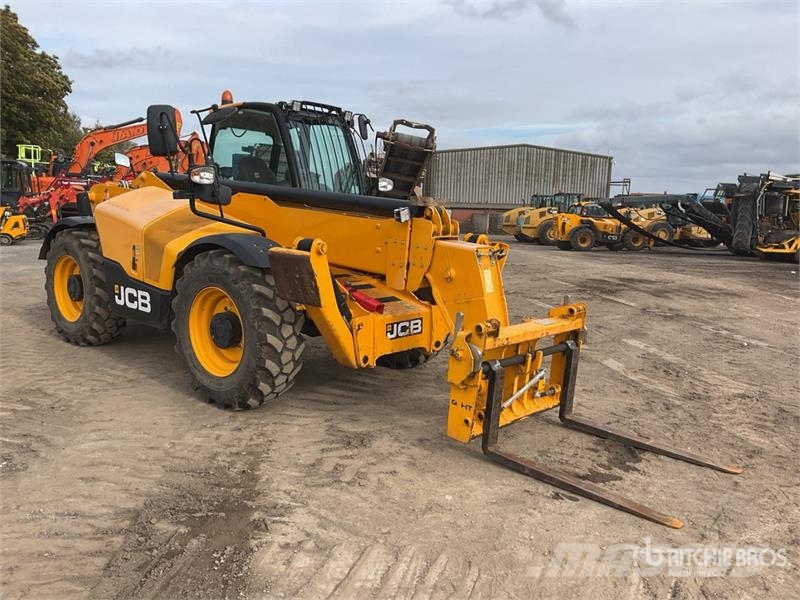 JCB 540-140 مناولات متداخلة