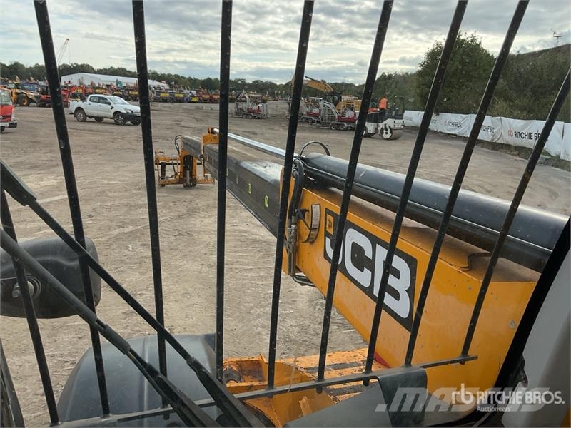 JCB 540-140 Teleszkópos rakodók