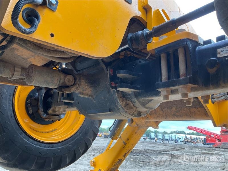 JCB 540-140 مناولات متداخلة