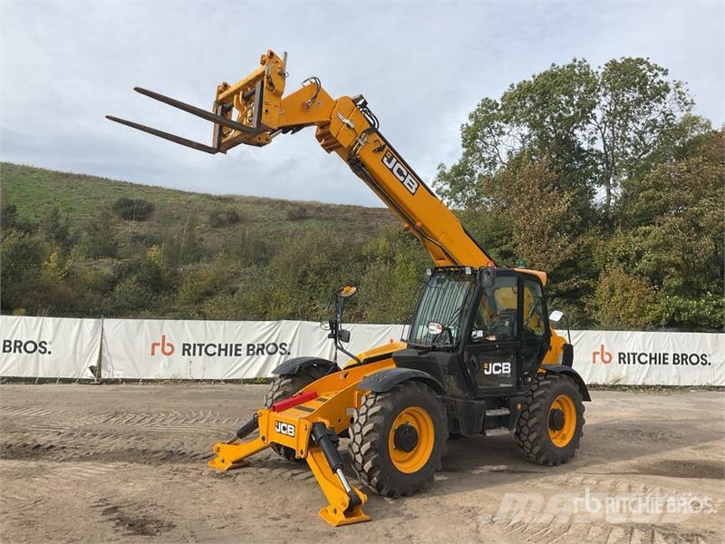JCB 540-140 مناولات متداخلة