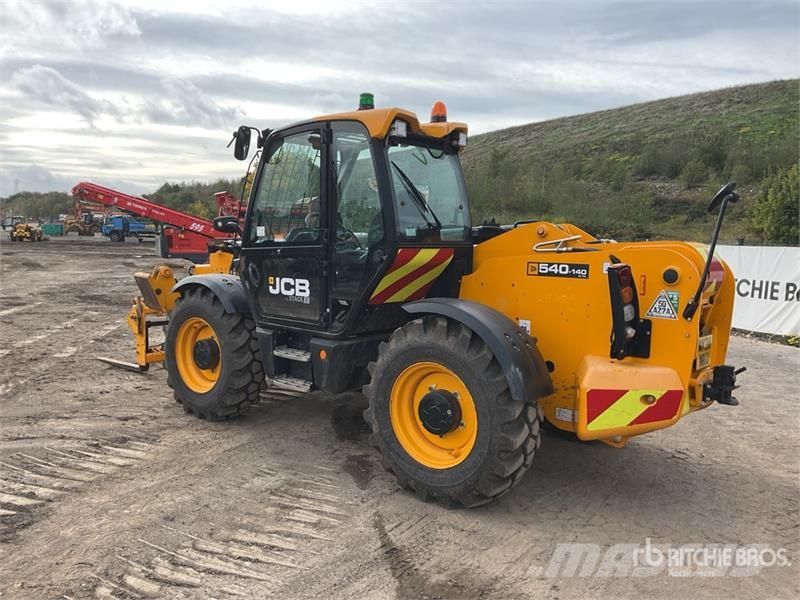 JCB 540-140 مناولات متداخلة