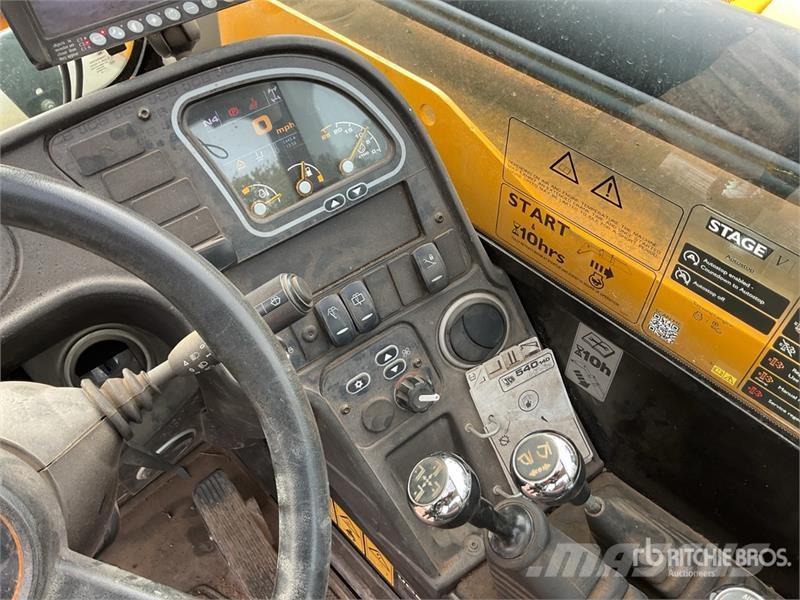 JCB 540-140 مناولات متداخلة
