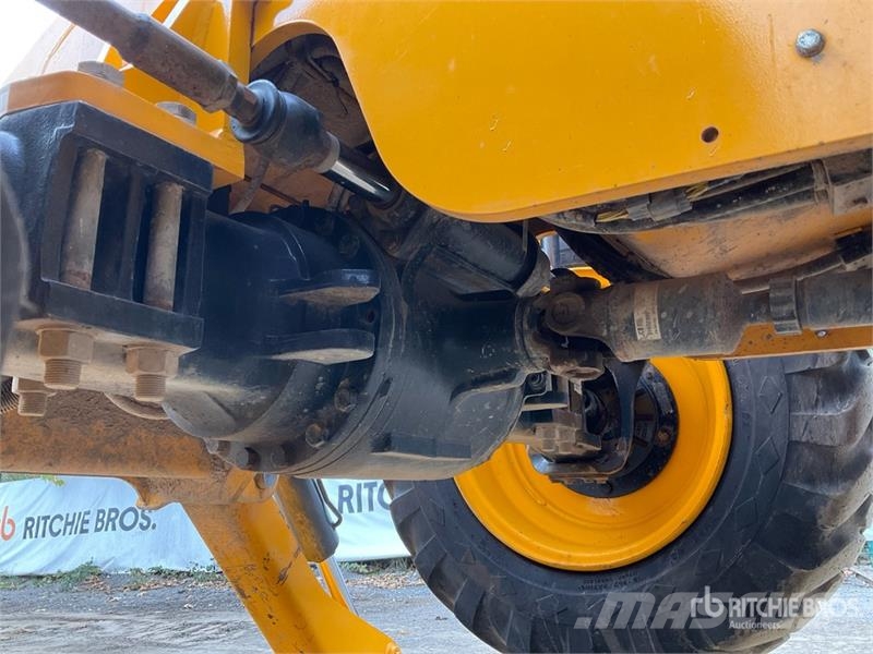 JCB 540-140 مناولات متداخلة