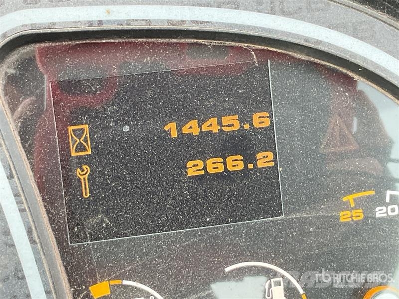 JCB 540-140 مناولات متداخلة