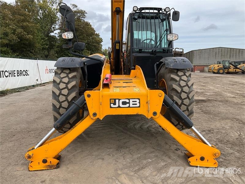 JCB 540-140 مناولات متداخلة