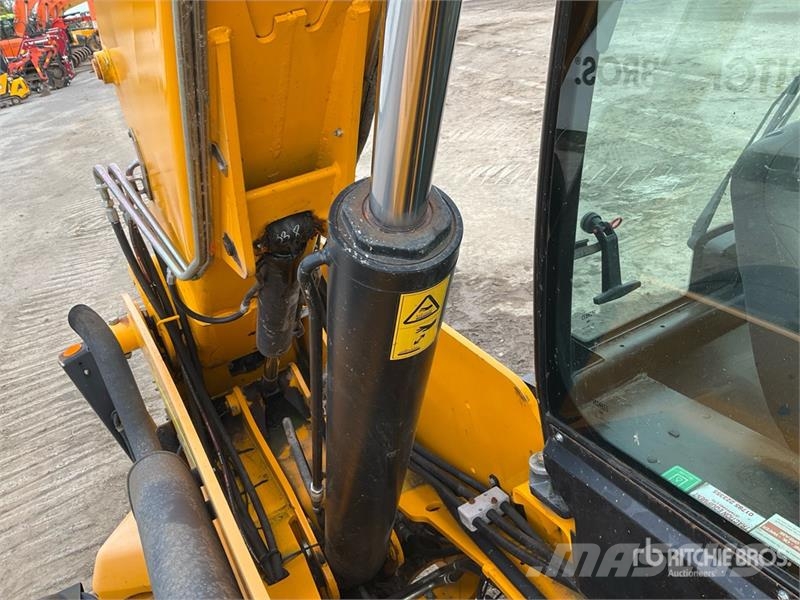 JCB 540-140 مناولات متداخلة