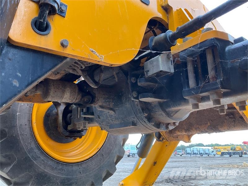 JCB 540-140 مناولات متداخلة