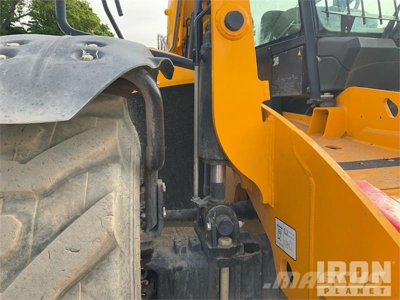 JCB 540-140 Teleszkópos rakodók